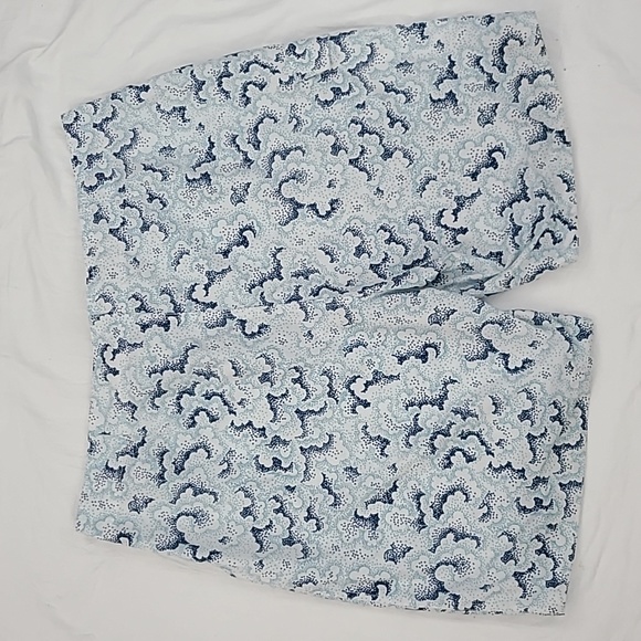 OLD NAVY Swim Trunks XXL Velcro pocket White & Blue - Picture 3 of 7